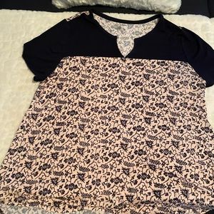 Short sleeve pink and navy swing tops 1x